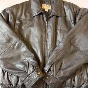 Property Genuine Leather Bomber Jacket XL Black Quilted Lining
